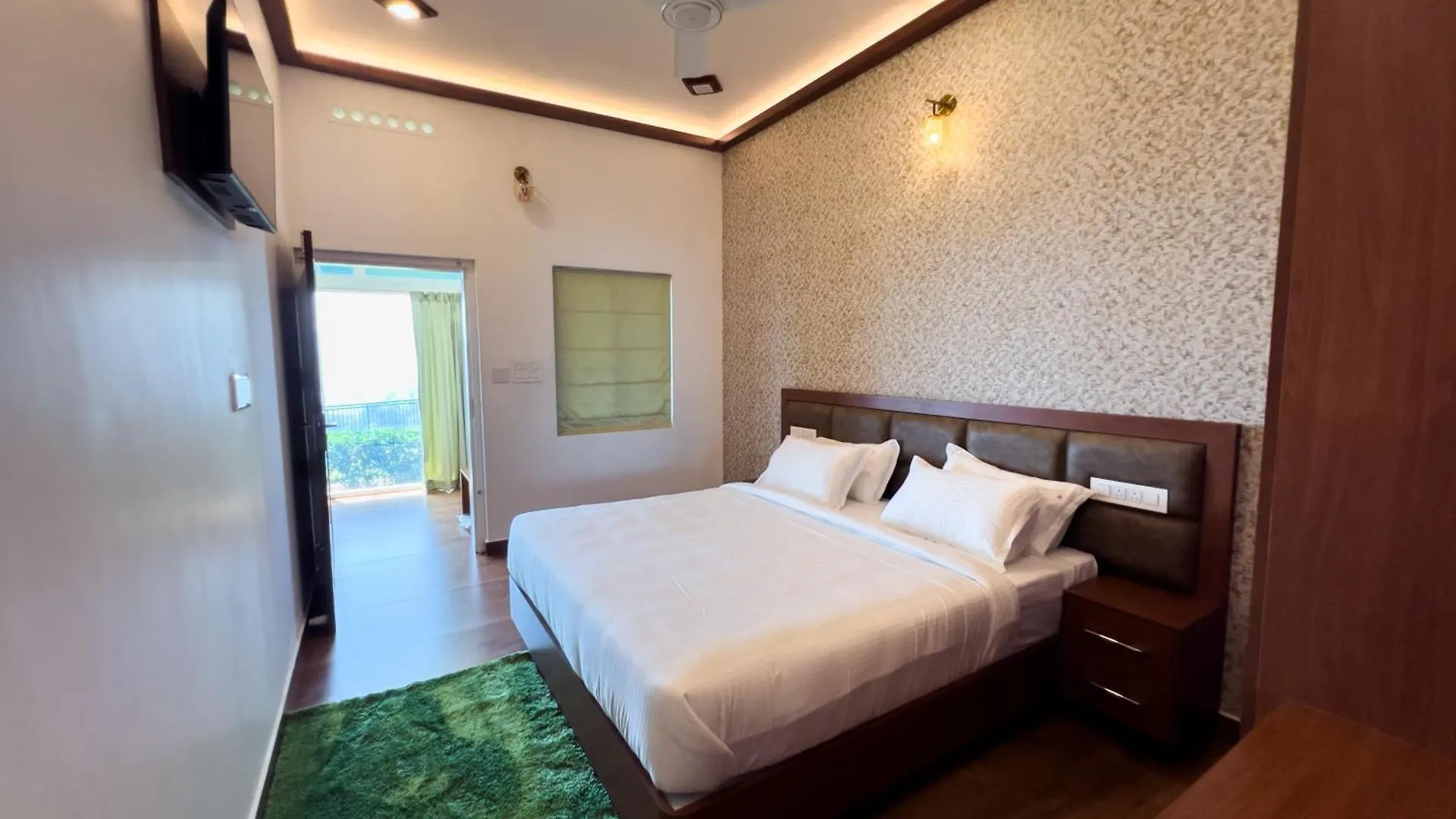 **** Hotel Cloudy Court Resort Idukki India